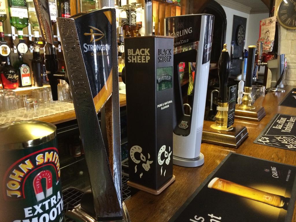 Kings Arms - Kirkby Stephens Hotel Exterior photo